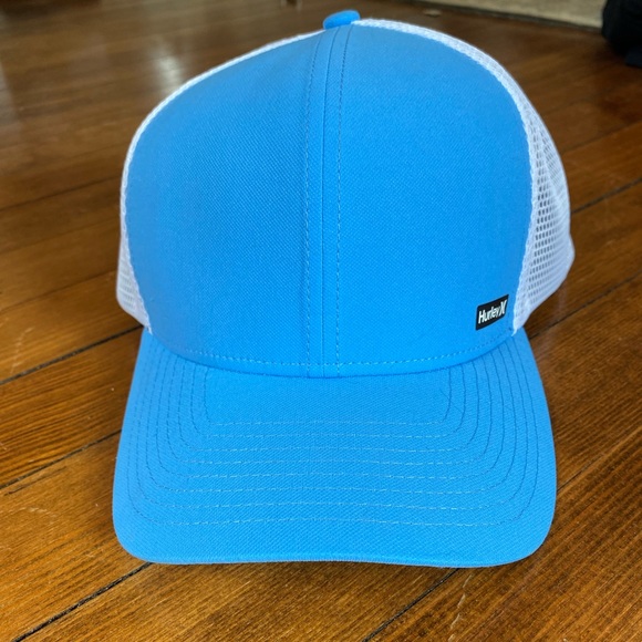 Hurley trucker style hat - Picture 2 of 4